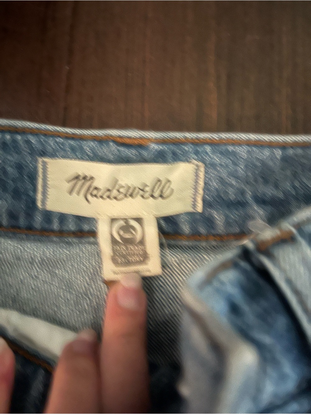Madewell 90’s Straight Jean - Picture 5 of 6